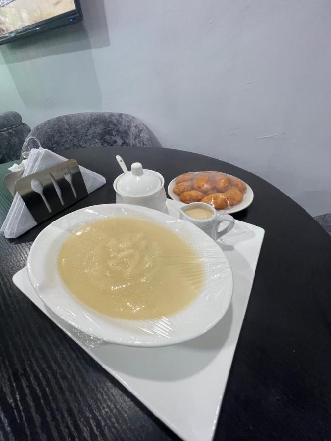 Thapunchline Hotels Ikeja Ngoại thất bức ảnh